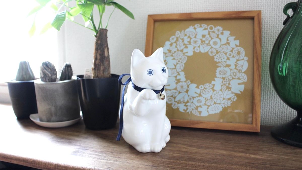愛嬌たっぷり！貯金箱にもなる陶器の招き猫 ｜BECOS