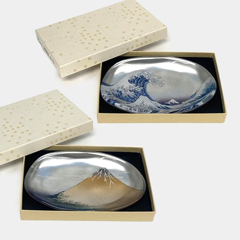 トレー｜箔名画 北斎 ガラストレー (銀) | 金沢箔 | 箔一 ｜BECOS