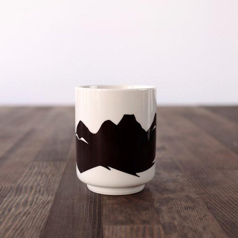 【湯呑み】温感変化 富士山 (B) | 美濃焼 | 丸モ高木陶器