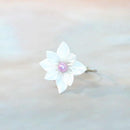 【アクセサリー】純白 (バレッタ、ブローチ、ピアス、リング 4点セット ) | つまみ細工