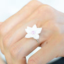 【アクセサリー】純白 (バレッタ、ブローチ、ピアス、リング 4点セット ) | つまみ細工
