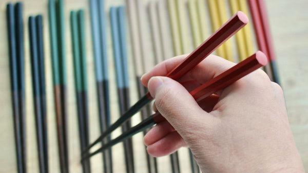 7色の優しいカラーが魅力の香川漆器のお箸