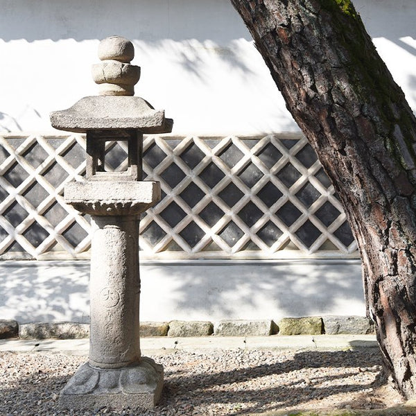 日本庭園に欠かせない京石工芸品は1人の石工が仕上げる芸術品 ｜BECOS