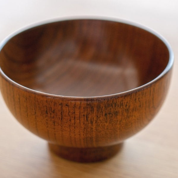 シンプルモダン好きな人におすすめ！木目が生きる小田原漆器の魅力 ｜BECOS