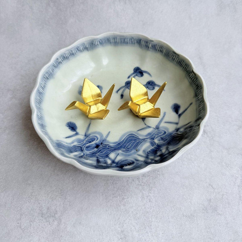 【新品・未使用】金の鶴　板金加工品　置物 2羽セット ケース入り　手作り　人気 箸置き｜吉祥 金の鶴箸置き 2個セット | 金沢箔 | 箔一 ｜BECOS