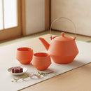 【急須セット】オレンジ | 美濃焼 | 丸モ高木陶器｜使用イメージ（演出・テーブルコーディネート）※手作りのため色・風合いは一点ごとに異なります