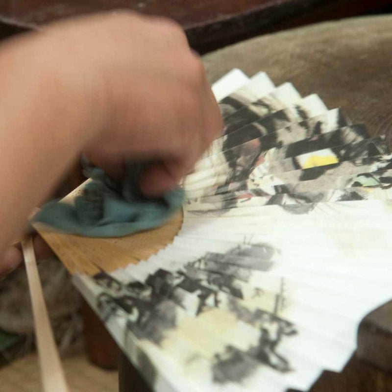 【扇子】大短地漆絵瓢箪 (7.5寸) | 名古屋扇子 | 末廣堂