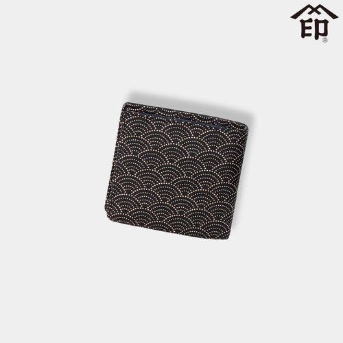 【財布】札入れS 青海波 (黒地x白漆) | 甲州印伝 | 印傳屋