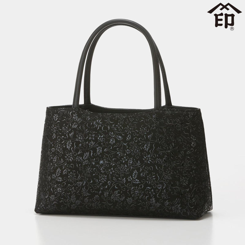 バッグ｜81ハンドバッグ 花唐草 (黒地×黒漆) | 甲州印伝 | 印傳屋 ｜BECOS