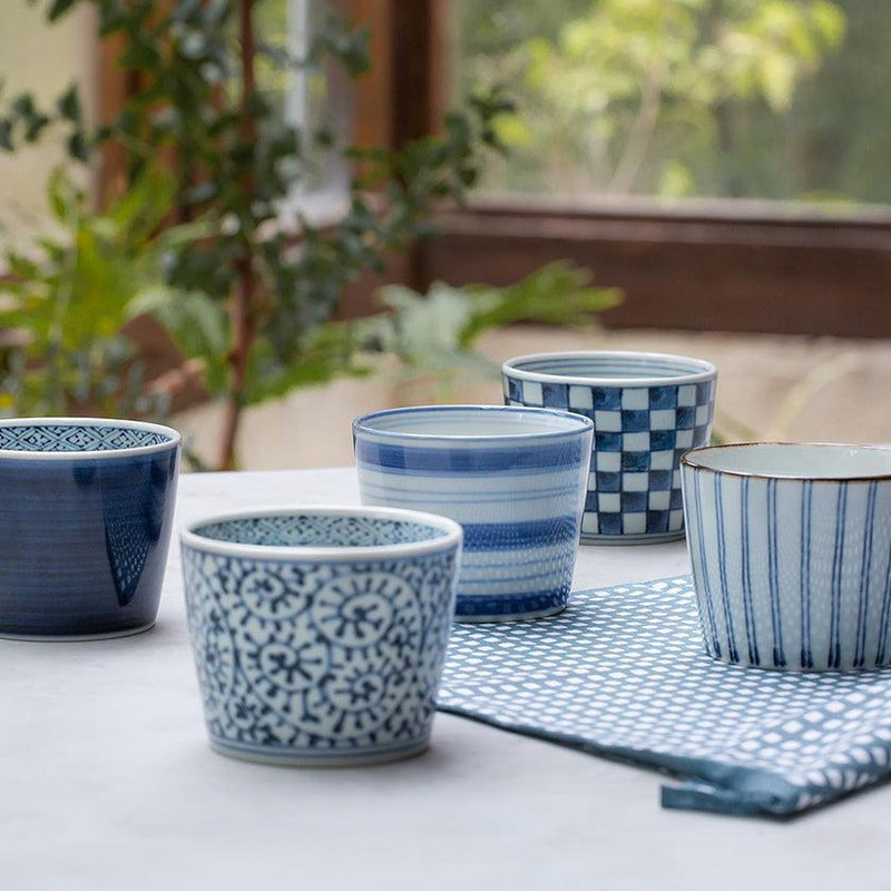 【カップ 5点セット】藍屋絵変り カップ揃 | 波佐見焼 | 西海陶器