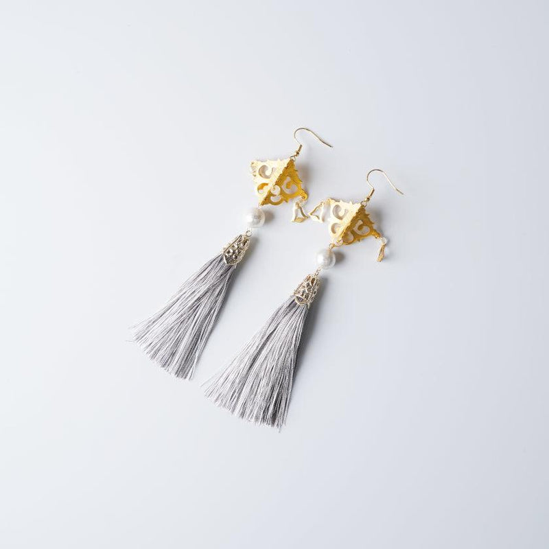 【ピアス/イヤリング】グレー・コットンパール白 | 京仏壇・京仏具 | KYO CRAFT IWATA HOURAIYA