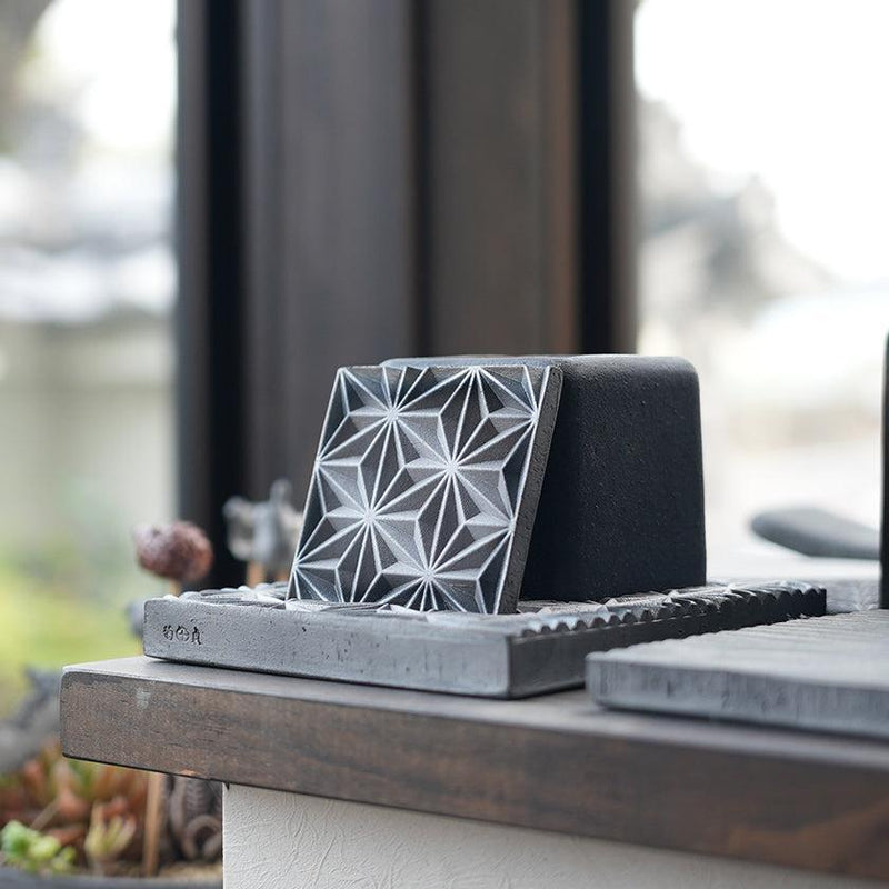 【焚火台】燈瓦 卓上 | 菊間瓦 | モノツク