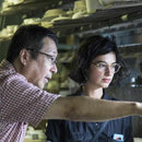 【有田焼】2016/ ポーリーン デルトゥア 花瓶 S (ホワイト-ダークブルー-レッド)