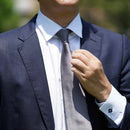 【ネクタイ】ミディアムグレー 雅 33匁シルクサテン | 郡内織物 | 富士桜工房