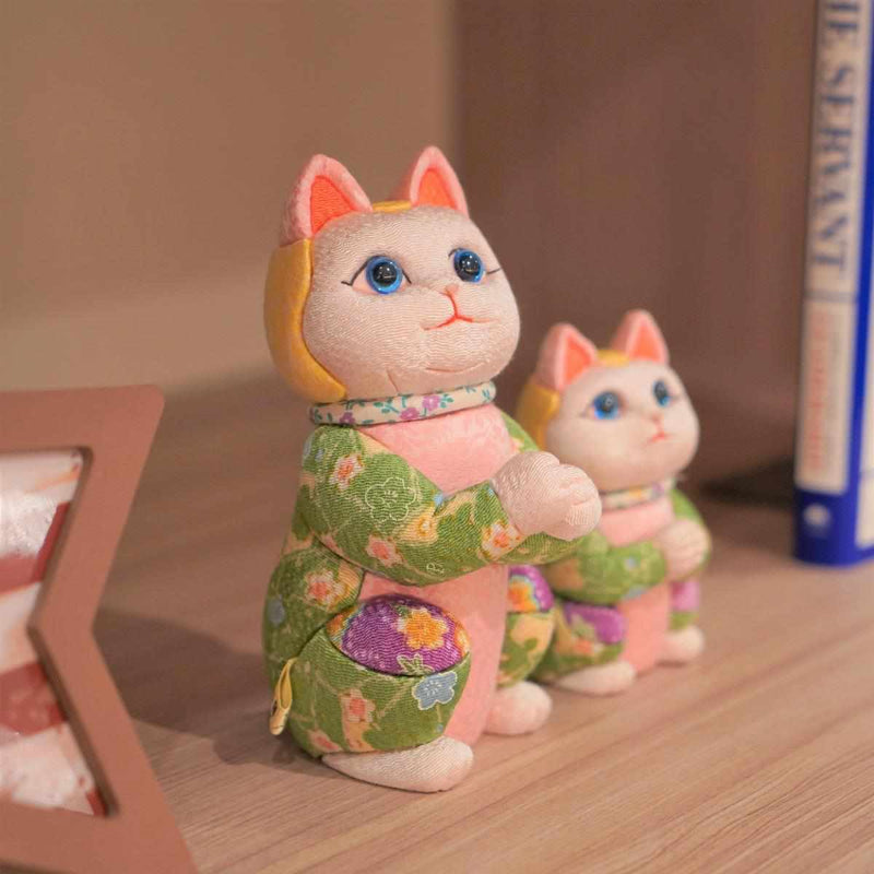 【招き猫】招き猫 星に願いを (ちりめん多色) | 江戸木目込み | 柿沼人形