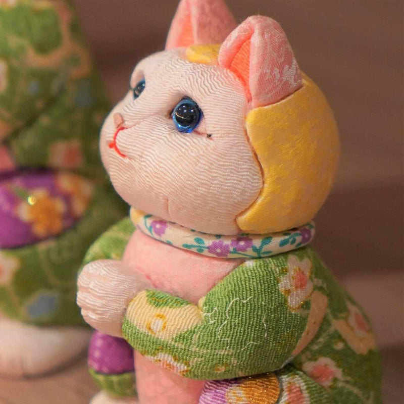 【招き猫】招き猫 星に願いを (ちりめん多色) | 江戸木目込み | 柿沼人形