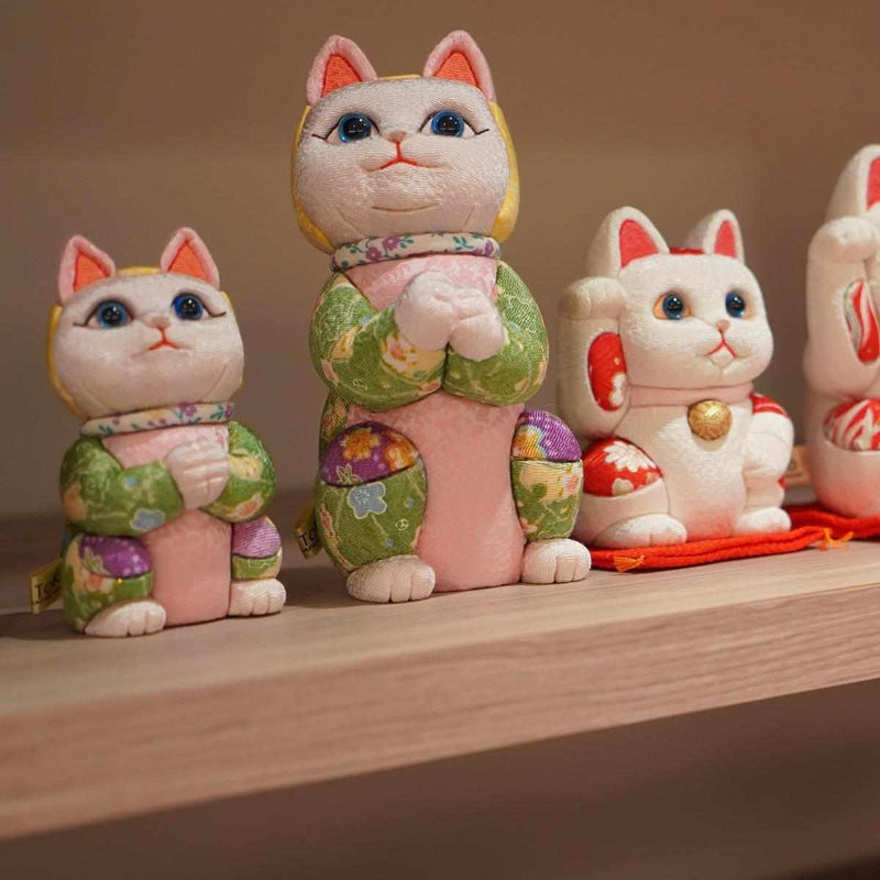 【招き猫】招き猫 星に願いを (ちりめん多色) | 江戸木目込み | 柿沼人形