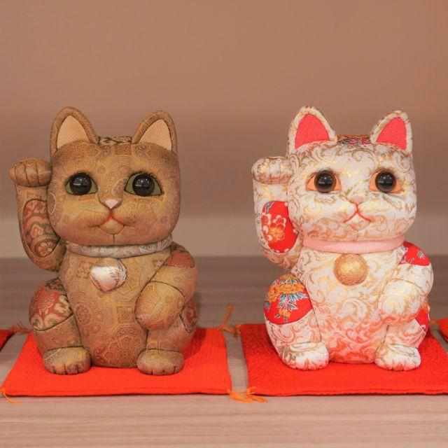 【江戸木目込み】柿沼人形 招き猫 (特大) 正絹緞子
