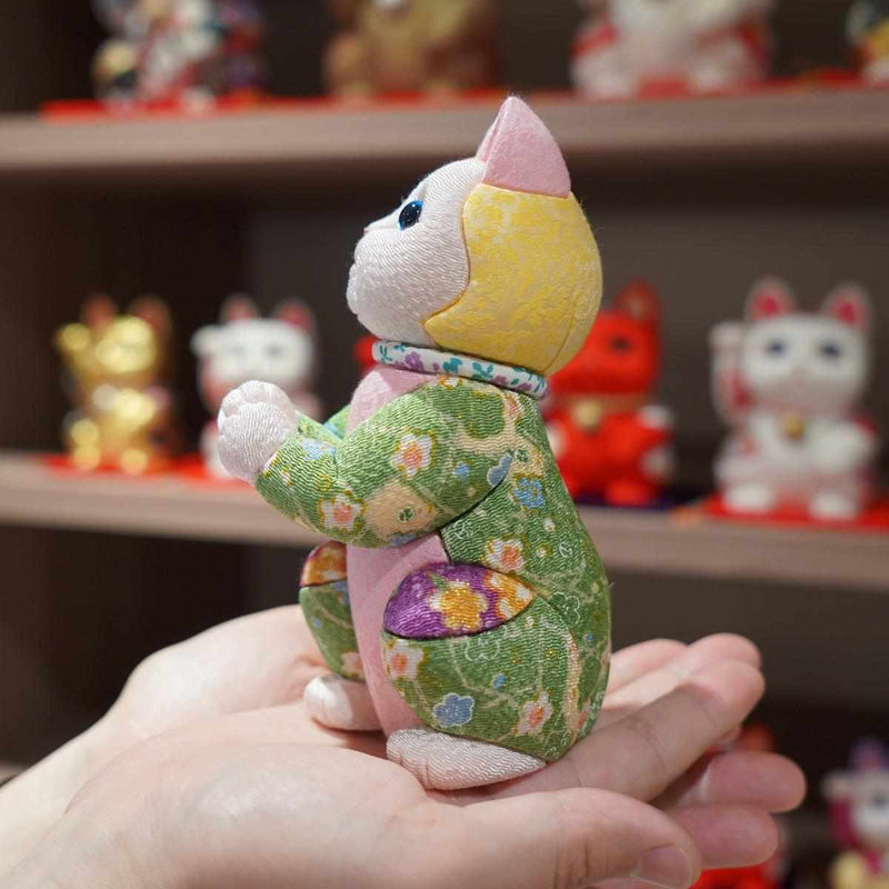【招き猫】招き猫 星に願いを (ちりめん多色) | 江戸木目込み | 柿沼人形