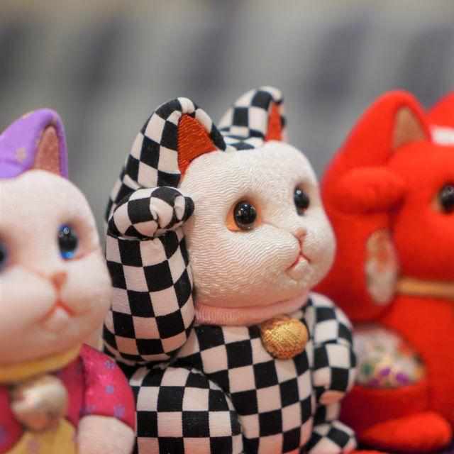 【招き猫】市松柄 S | 江戸木目込み | 柿沼人形