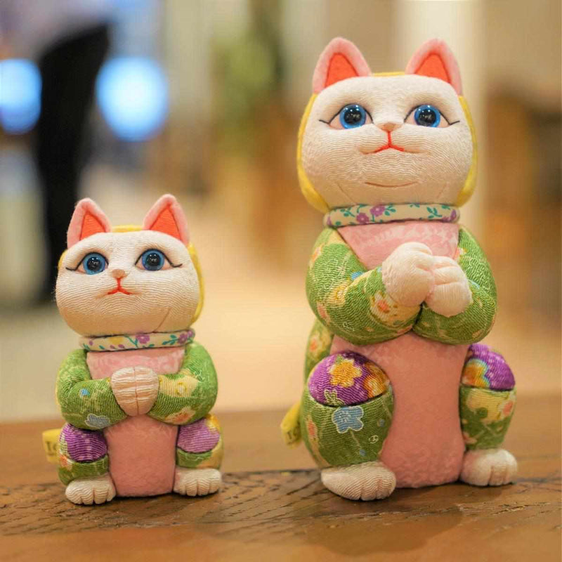 【招き猫】招き猫 星に願いを (ちりめん多色) | 江戸木目込み | 柿沼人形