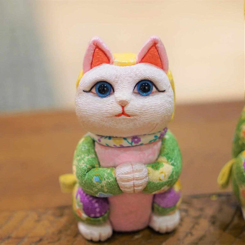 【招き猫】招き猫 星に願いを (ちりめん多色) | 江戸木目込み | 柿沼人形