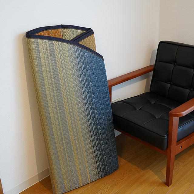 【い草-畳】イケヒコ い草ラグ デニムFジョイ 赤 (楕円：190×210cm)