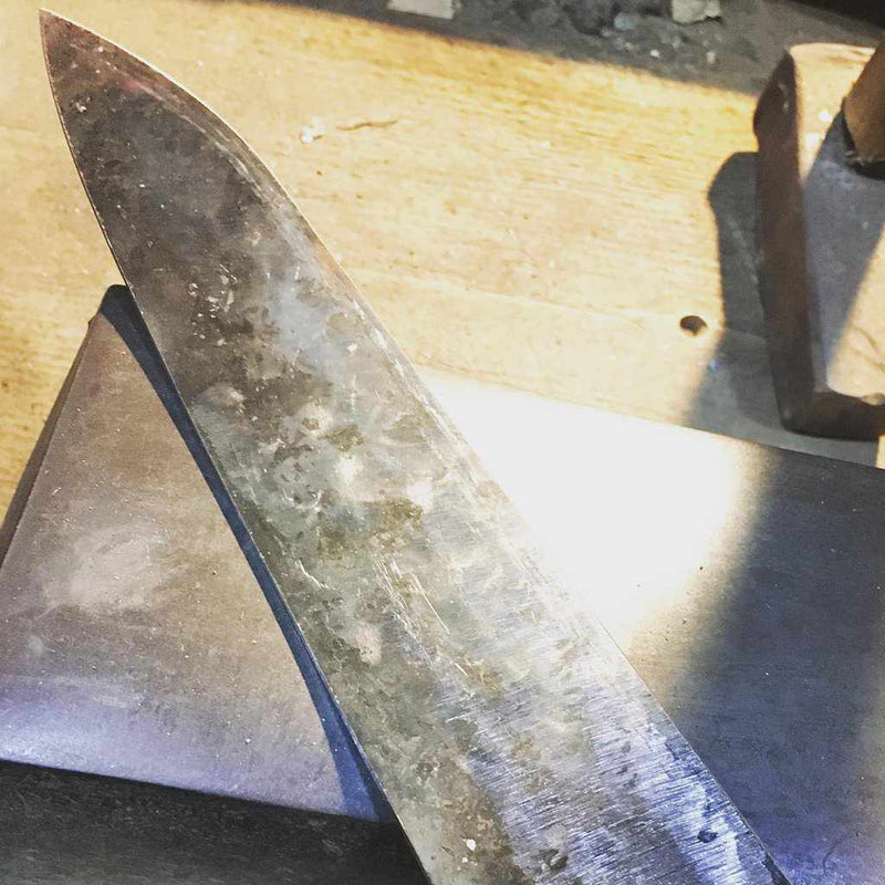 【三徳包丁】本鍛造 黒打 三徳包丁 170mm | 越前打刃物 | 鍛冶工房いわい