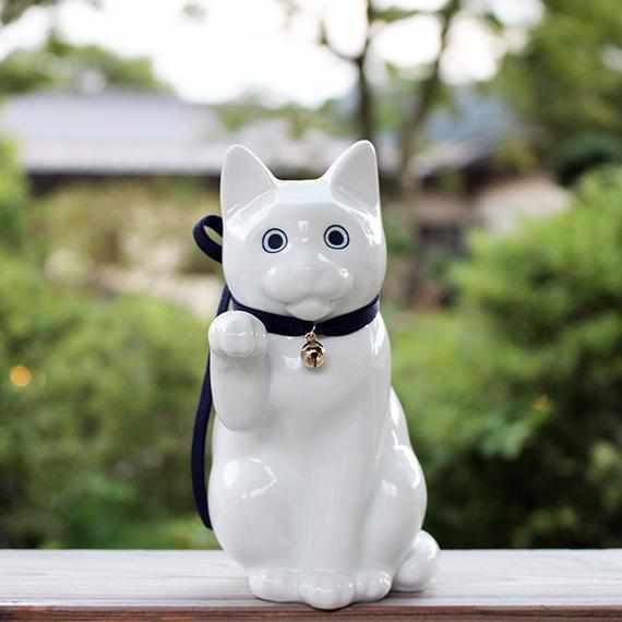 【招き猫】へそくりの招き猫 壱号 白 (中) | 肥前吉田焼 | Kata Koto