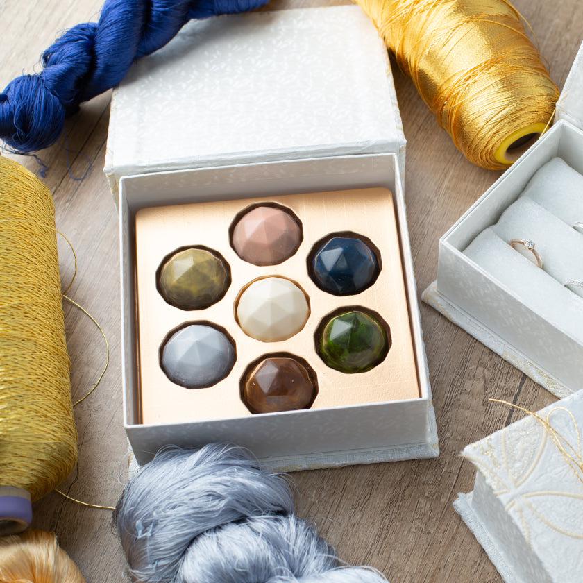 ホワイトデーお返しにオススメの西陣織のジュエリーボックス