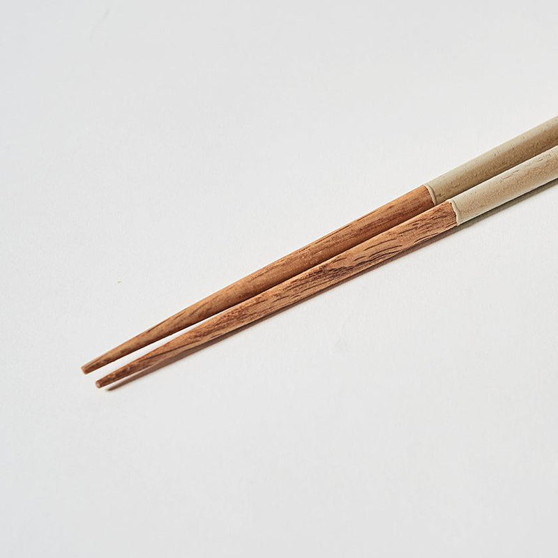 【箸】UTSUWATO 三角 23cm (食洗機対応) | 若狭塗 | 箸蔵まつかん
