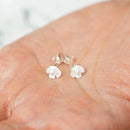 【ピアス】Japanese apricot | 銀細工 | CHECOS