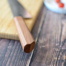 【牛刀】240mm 高炭素ステンレス鋼割込 磨きダマスカス 樫八角柄-柿渋仕上- | 堺刃物 | 山脇刃物製作所