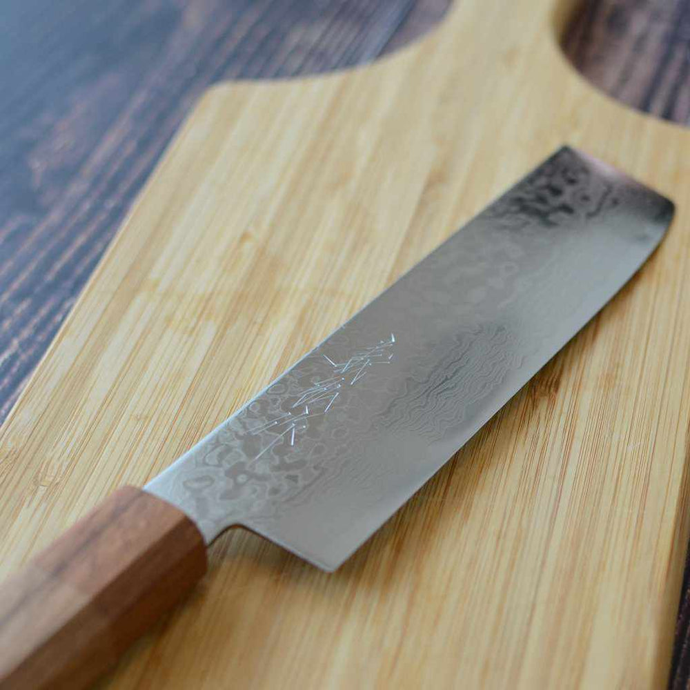 菜切包丁｜160mm 高炭素ステンレス鋼割込 磨きダマスカス 樫八角柄