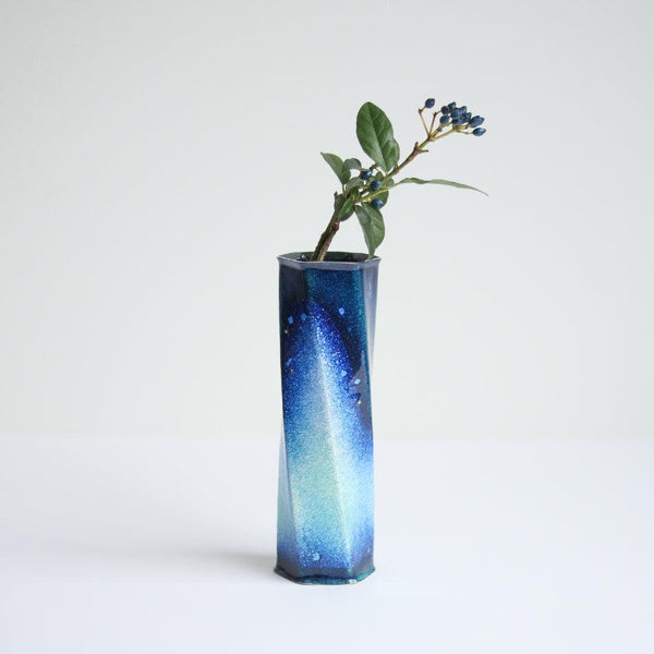 【一輪挿し】六角形 宙(紺) | 無線銀貼七宝