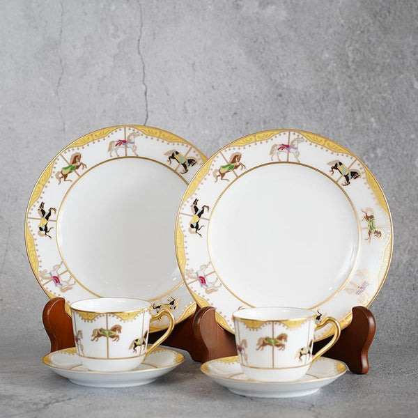 【磁器】「うまくゆく 回転木馬」コーヒーカップ＆ソーサー・20cmケーキ皿ペアセット