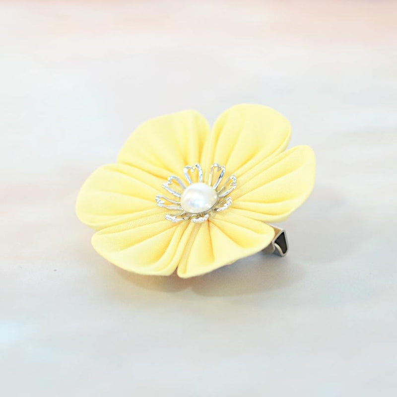 【アクセサリー】イエロー (ハットピンブローチ、ブローチ、ノンホールピアス、ヘアクリップ 4点セット ) | つまみ細工