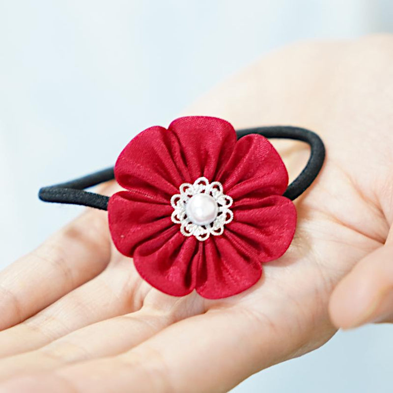 【アクセサリー】茜 (丸ブローチ、六角ブローチ、ヘアクリップ、ヘアゴム 4点セット ) | つまみ細工