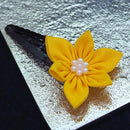 【アクセサリー】ゴールデンイエロー (バレッタ、ハットピンブローチ、ピアス、ヘアピン 4点セット ) | つまみ細工