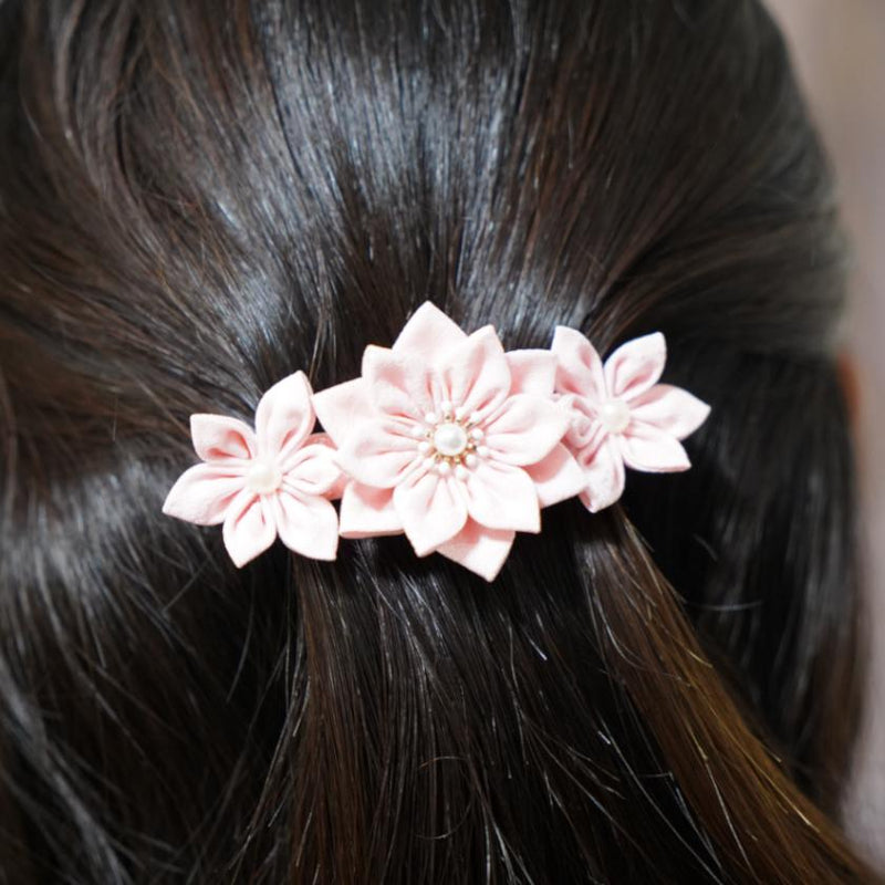 【アクセサリー】桜 (バレッタ、三角ブローチ、四角ブローチ、丸ブローチ 4点セット ) | つまみ細工