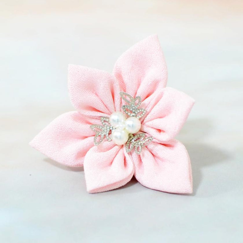 【アクセサリー】桜 (バレッタ、三角ブローチ、四角ブローチ、丸ブローチ 4点セット ) | つまみ細工
