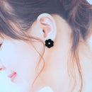 【ピアス】クロースフラワー 褐 (かち) | つまみ細工