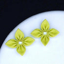 【ピアス】クロースフラワーピアス 3点セット （アースカラー 3色） | つまみ細工 | eつまみ