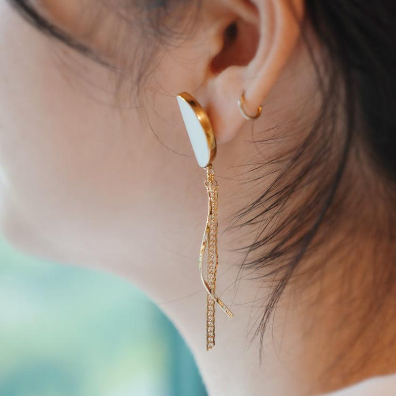 【ピアス】半月 | 有田焼 | 6.kiln