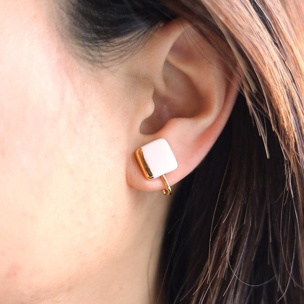 【イヤリング】白磁スクエア (S) | 有田焼 | 6.kiln