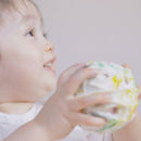 【おもちゃ】愛媛県から 手漉き和紙の ボール | “0歳からの伝統ブランドaeru”