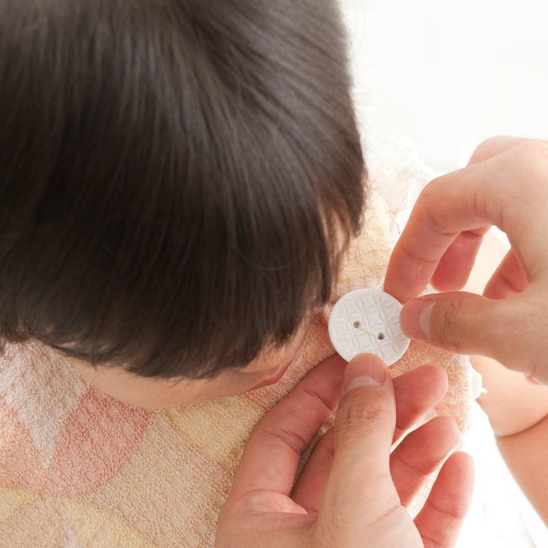 【スタイ】東京都から 江戸更紗の おでかけ前掛け | “0歳からの伝統ブランドaeru”