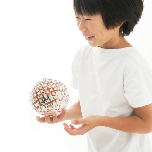 【おもちゃ】愛媛県から 五十崎和紙の 紙風船 | “0歳からの伝統ブランドaeru”