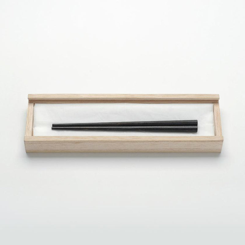 【箸】石川県から漆塗りのはじめてのお箸 桐箱入り・黒 | aeru