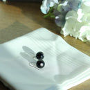 両耳用のピアスです。